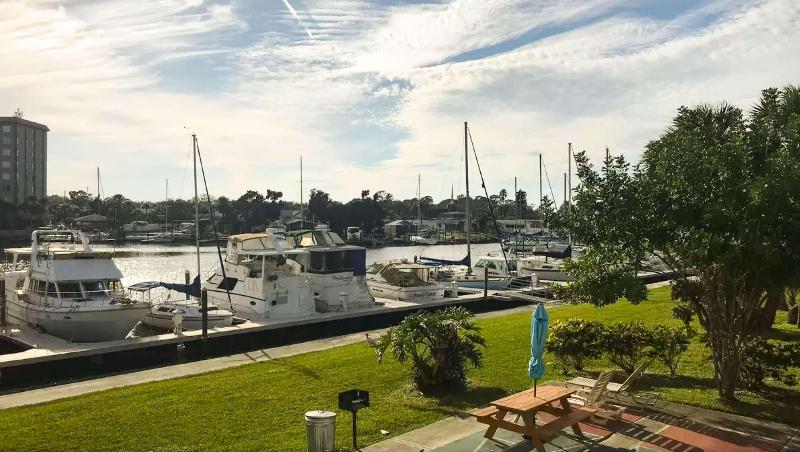 فندق Magnuson And Marina New Port Richey