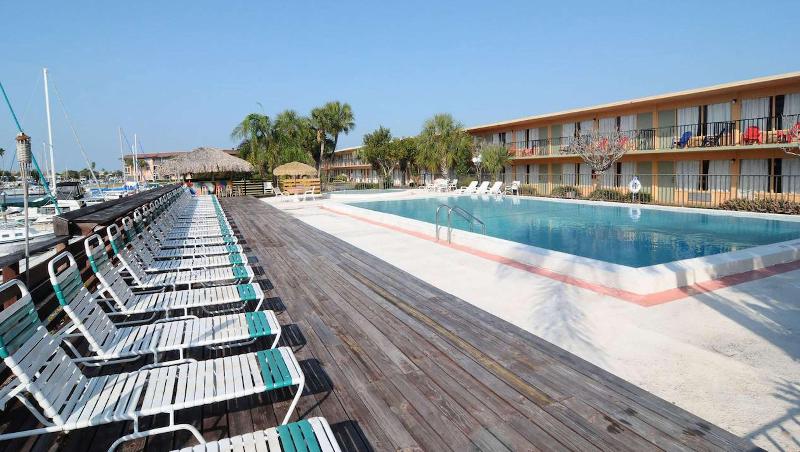 فندق Magnuson And Marina New Port Richey