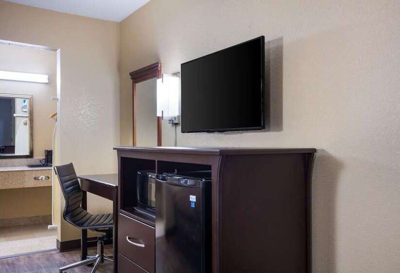 בית מלון כפרי Quality Inn