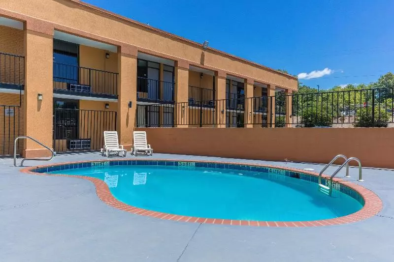 Отель Quality Inn