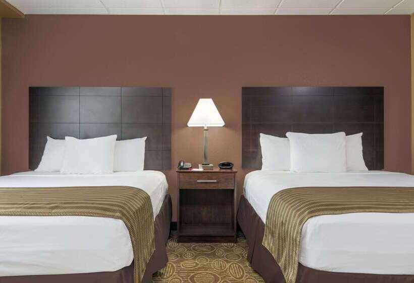 Ramada By Wyndham Paintsville Hotel & Conference Center