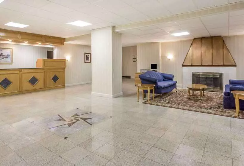 酒店 Ramada By Wyndham Triangle/quantico