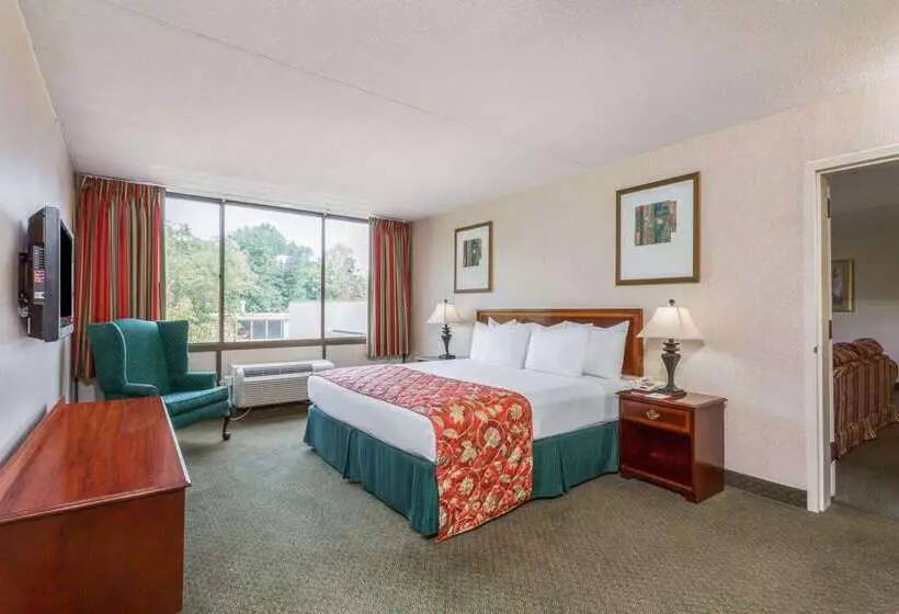 酒店 Ramada By Wyndham Triangle/quantico