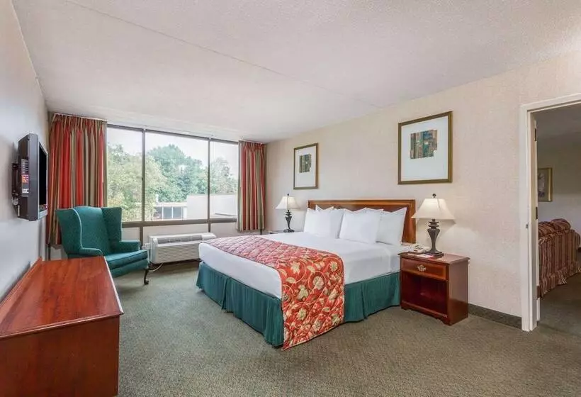 酒店 Ramada By Wyndham Triangle/quantico