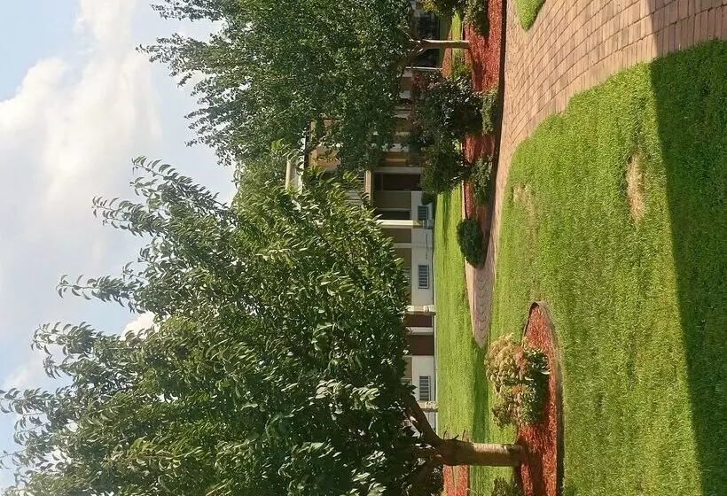 هتل Super 8 By Wyndham Dover