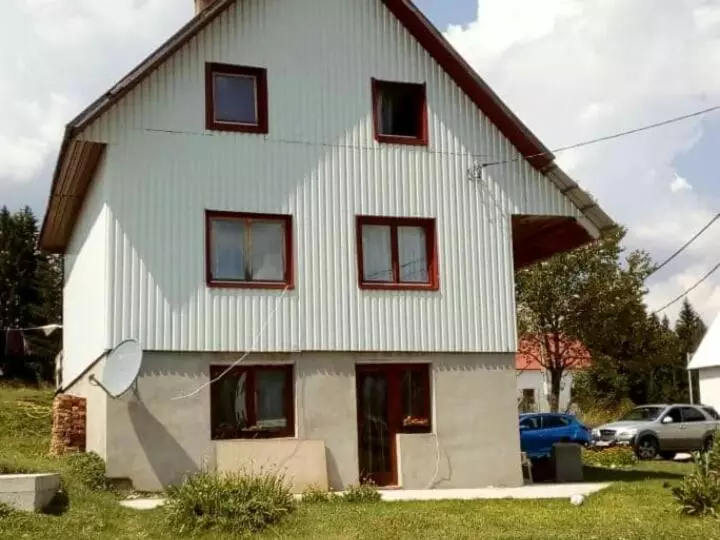 مسافرخانه Verica Rooms