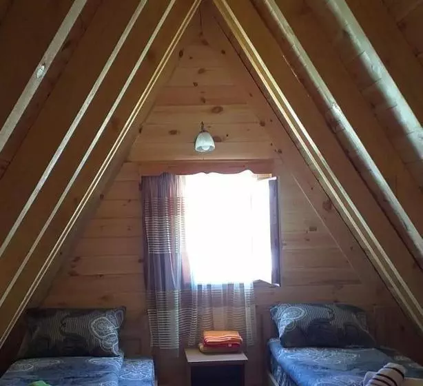 مسافرخانه Verica Rooms