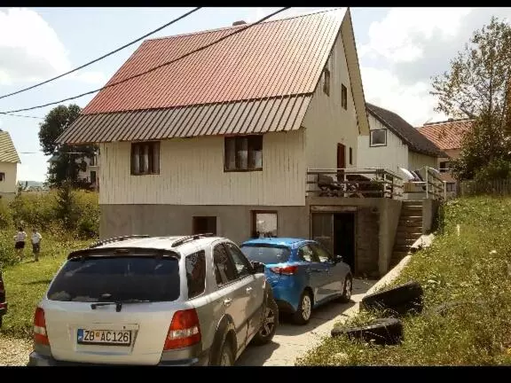 مسافرخانه Verica Rooms