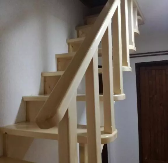 مسافرخانه Verica Rooms