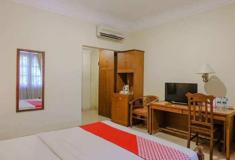 Hotelli Sarangan Permai By Oyo Rooms