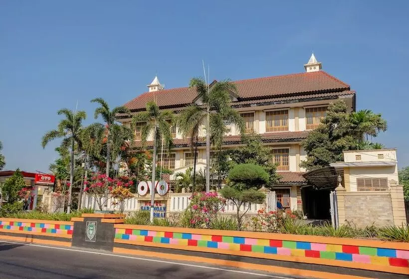 Hotelli Sarangan Permai By Oyo Rooms