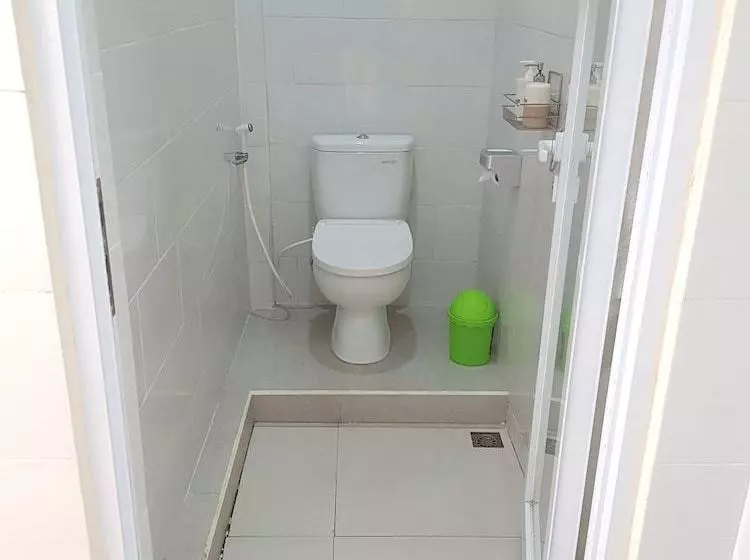 هتل Adhi Jaya Suite