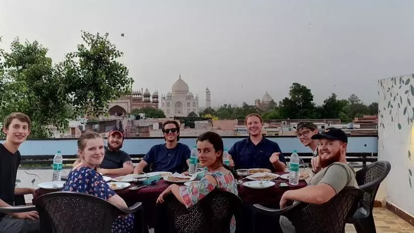 هتل Kamal Nearest To Taj Mahal