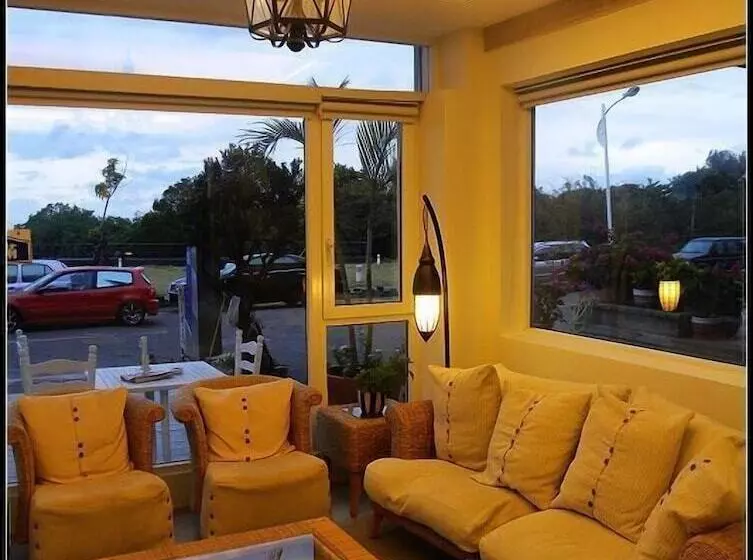 هتل Kenting Beach House