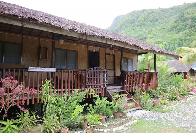 Hotelli Mountain Beach Resort