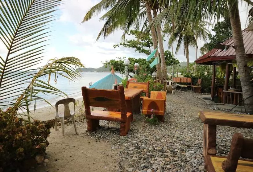 Hotelli Mountain Beach Resort