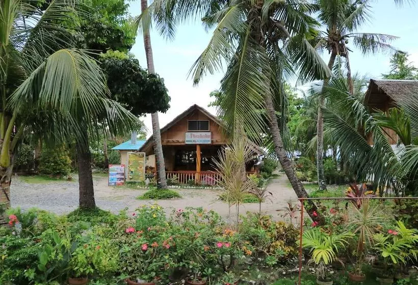 Hotelli Mountain Beach Resort