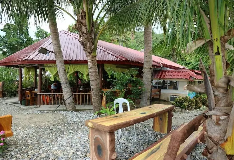 Hotelli Mountain Beach Resort