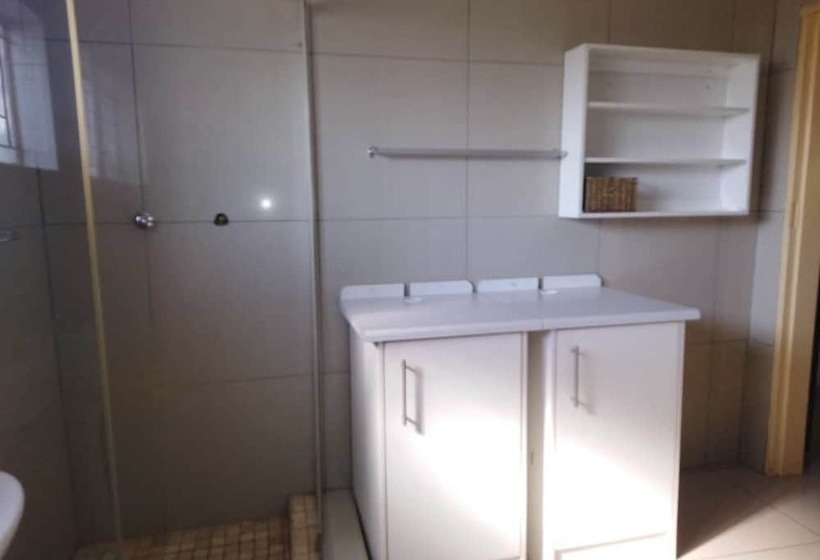 Pensão Mc's Self Catering Accommodation