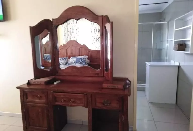 پانسیون Mc's Self Catering Accommodation