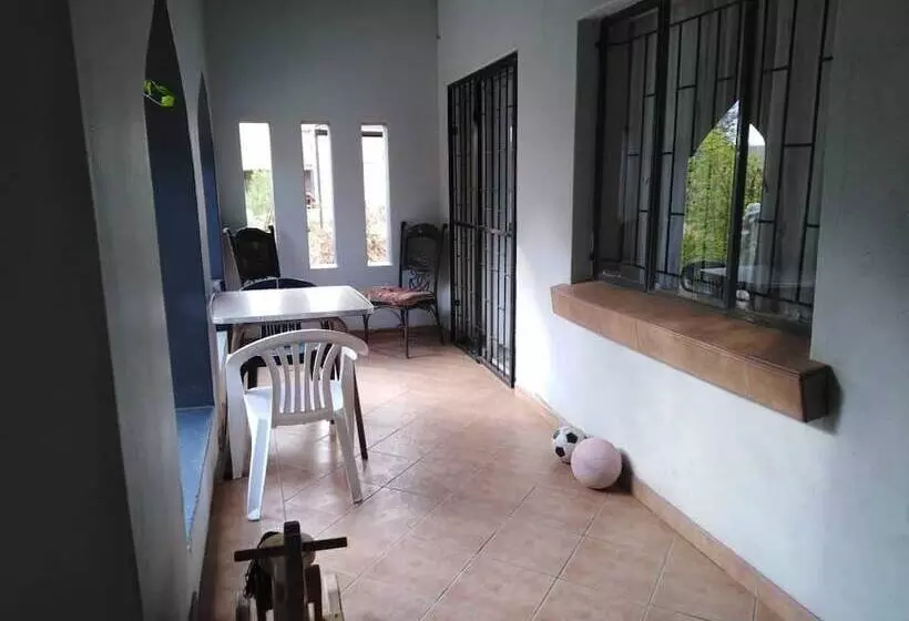 پانسیون Mc's Self Catering Accommodation