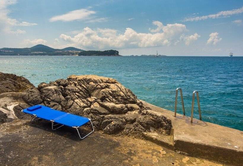 Hedera Estate, Villa Hedera Vi