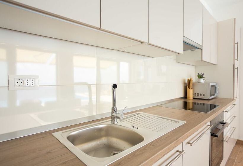 Hedera Estate, Villa Hedera Vi