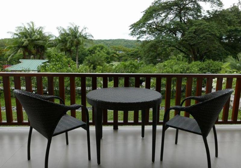 Отель Casitas De Victoria