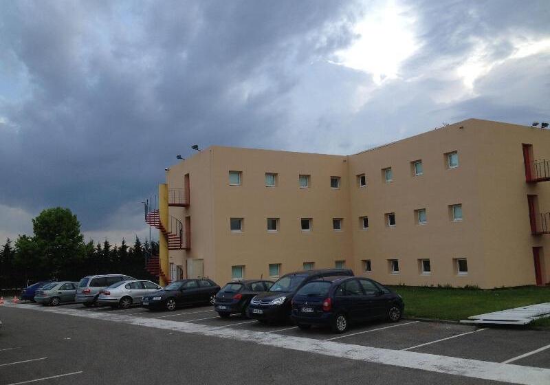 Hotel Holiday Lyon Est