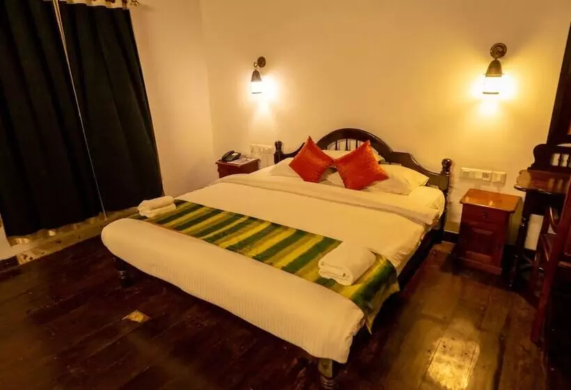 Hotelli Kumarakom Heritage