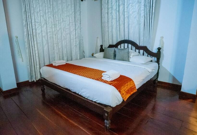 فندق Kumarakom Heritage