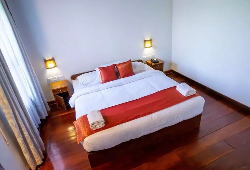 Hotelli Kumarakom Heritage