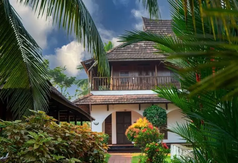 Hotelli Kumarakom Heritage