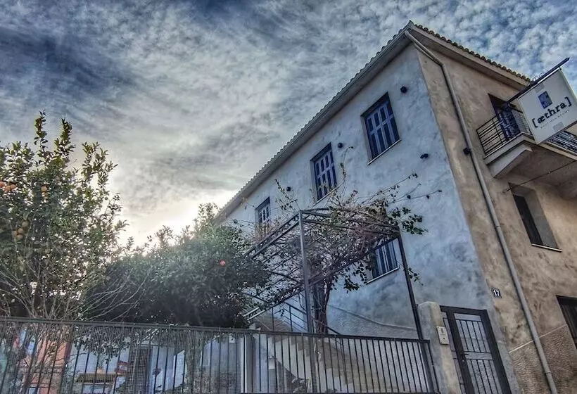 پانسیون Aethra Boutique Rooms