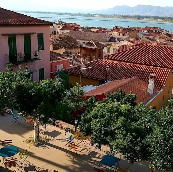 پانسیون Aethra Boutique Rooms