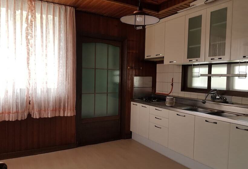 Pensión Emotion Guesthouse