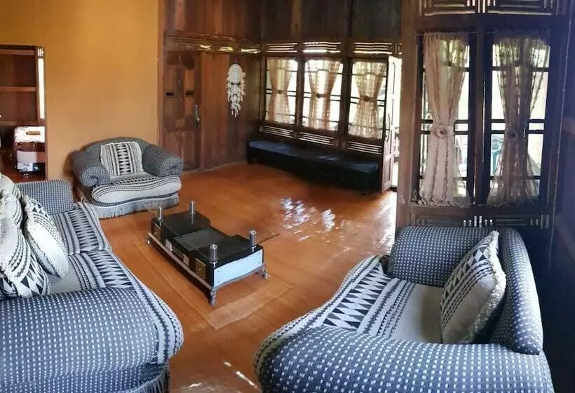 T Rooms Homestay Bandara