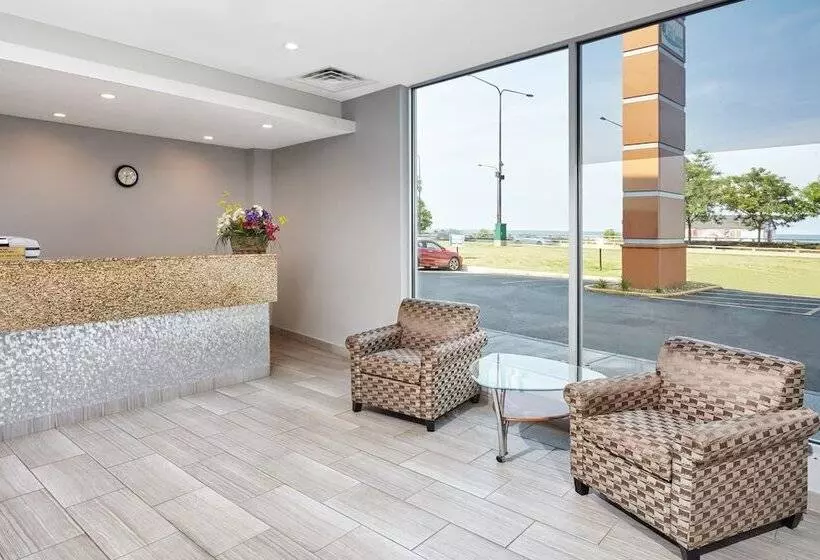 בית מלון כפרי Chicago Lake Shore