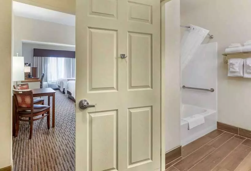 בית מלון כפרי Quality Inn & Suites University Fort Collins