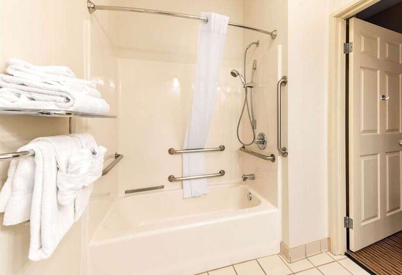 هتل Quality Inn & Suites University Fort Collins