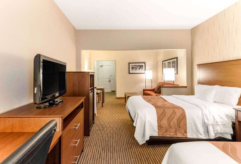 هتل Quality Inn & Suites University Fort Collins