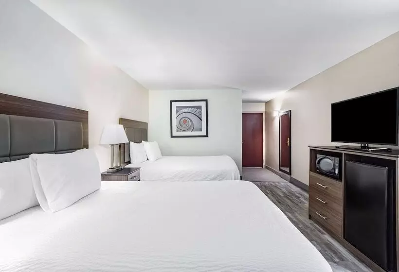 호텔 Ramada By Wyndham Hendersonville