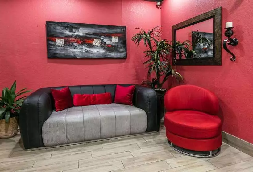 בית מלון כפרי Ramada By Wyndham Oklahoma City Airport North