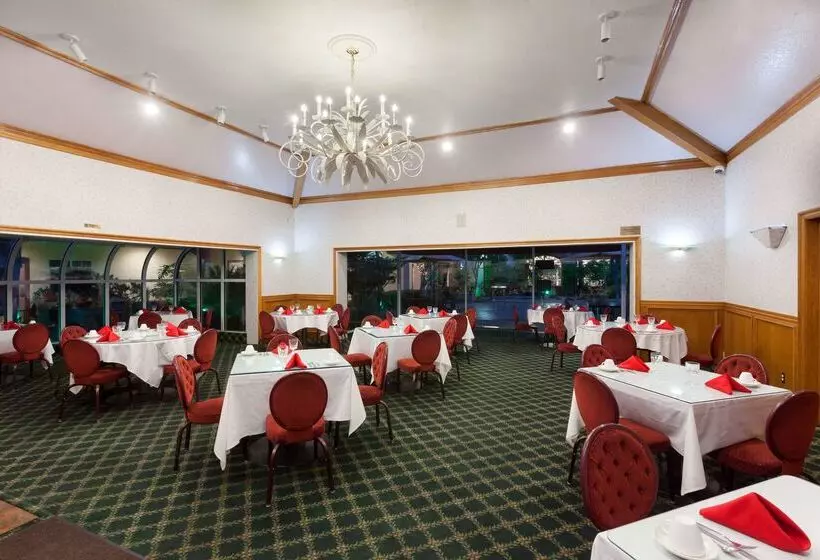 호텔 Ramada By Wyndham South El Monte