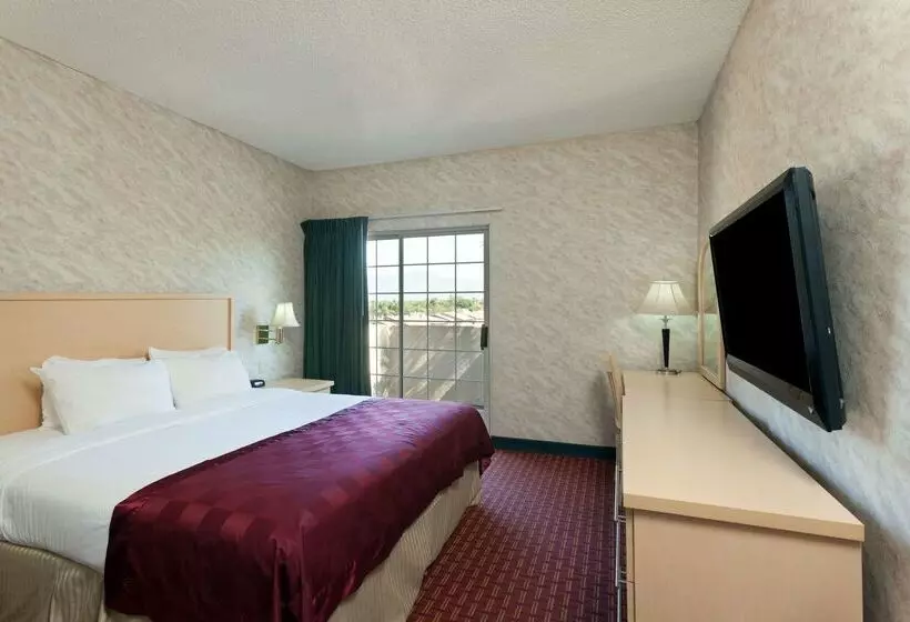 호텔 Ramada By Wyndham South El Monte