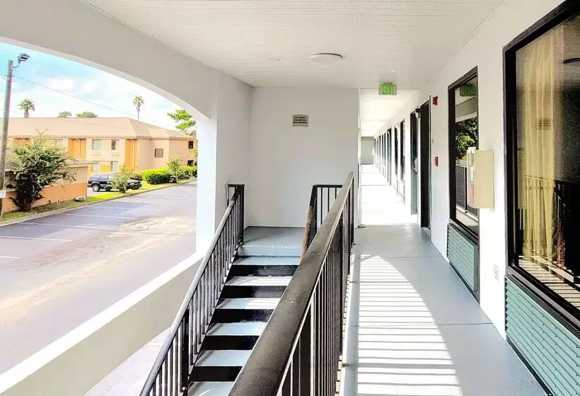 هتل Ramada Limited