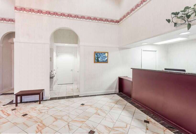 בית מלון כפרי Ramada Limited San Angelo