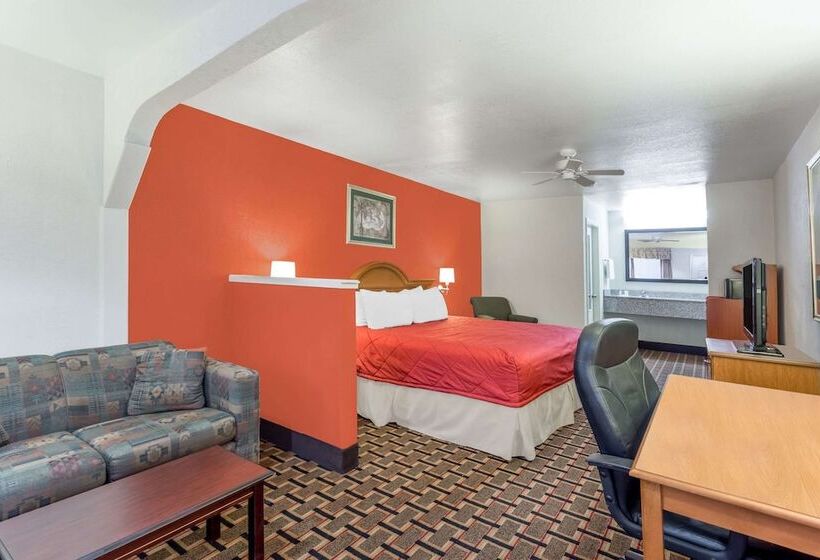 בית מלון כפרי Ramada Limited San Angelo