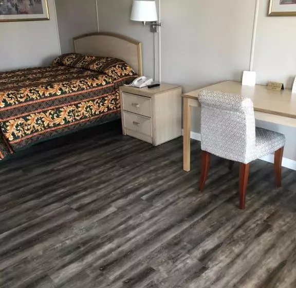 בית מלון כפרי Red Carpet Inn  Louisville