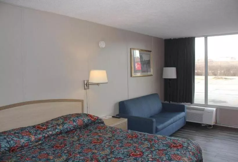 בית מלון כפרי Red Carpet Inn  Louisville